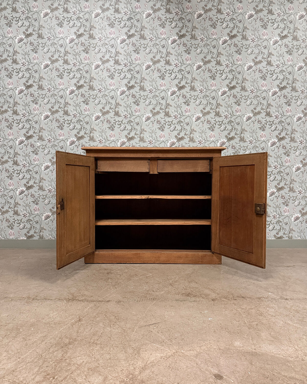 Rustic buffet (renovated)
