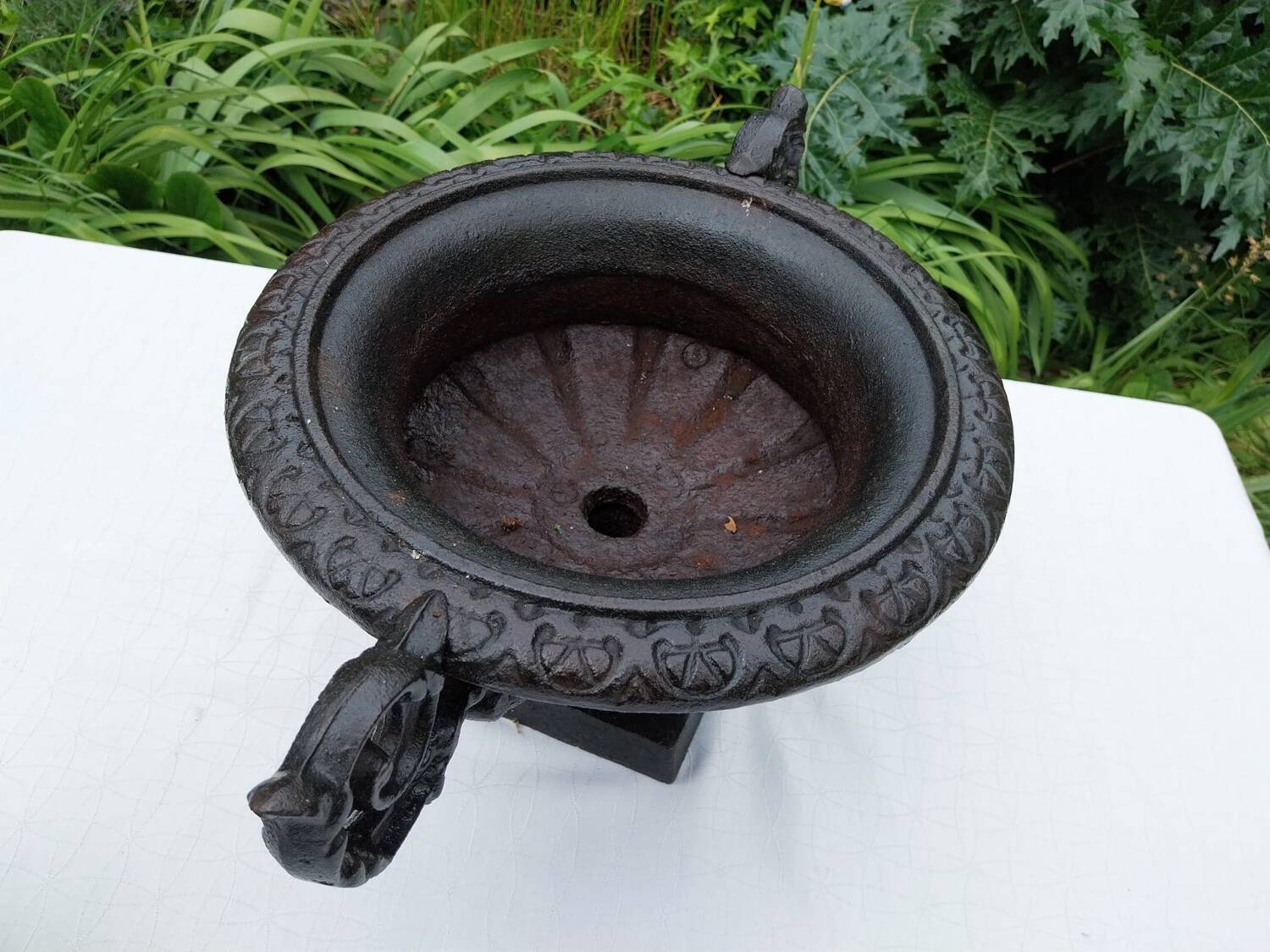 Cast iron vases “Chambord” model