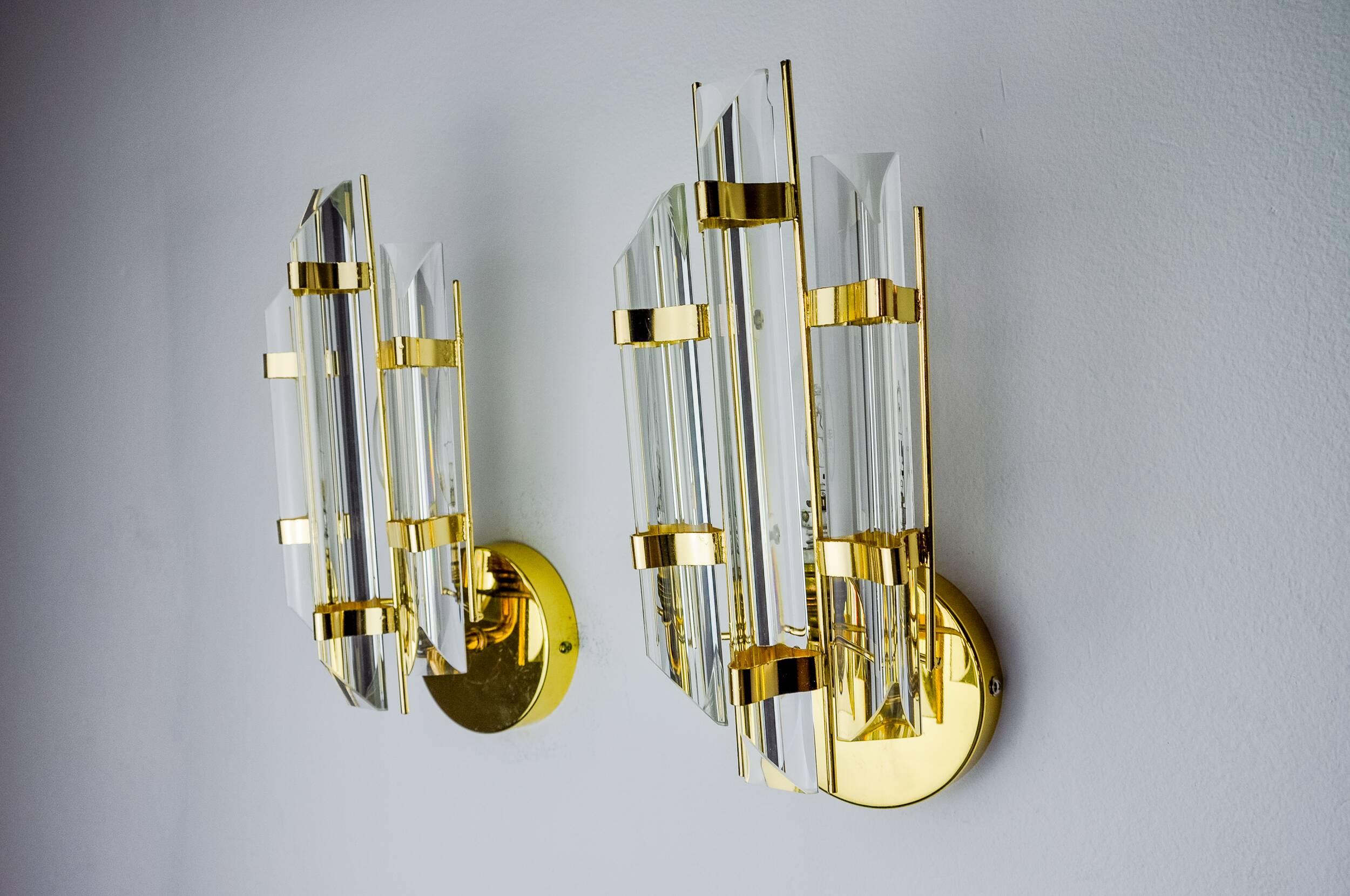 Pair of Venini wall lights, triedri glass, murano, Italy 1970