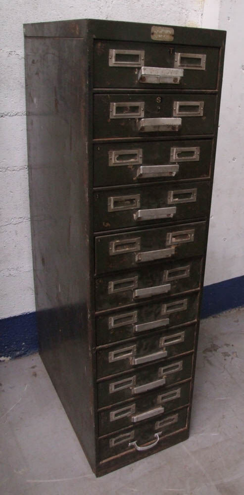 Meuble de metier, casier industriel 11 tiroirs