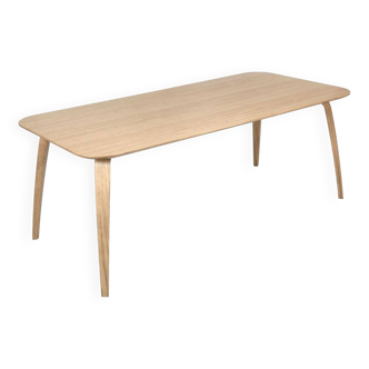 Dining table rectangulaire - Gubi
