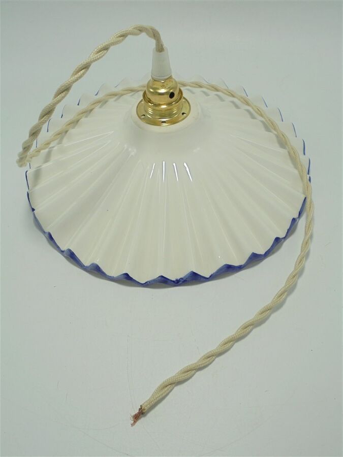 Ceramic pendant lamp