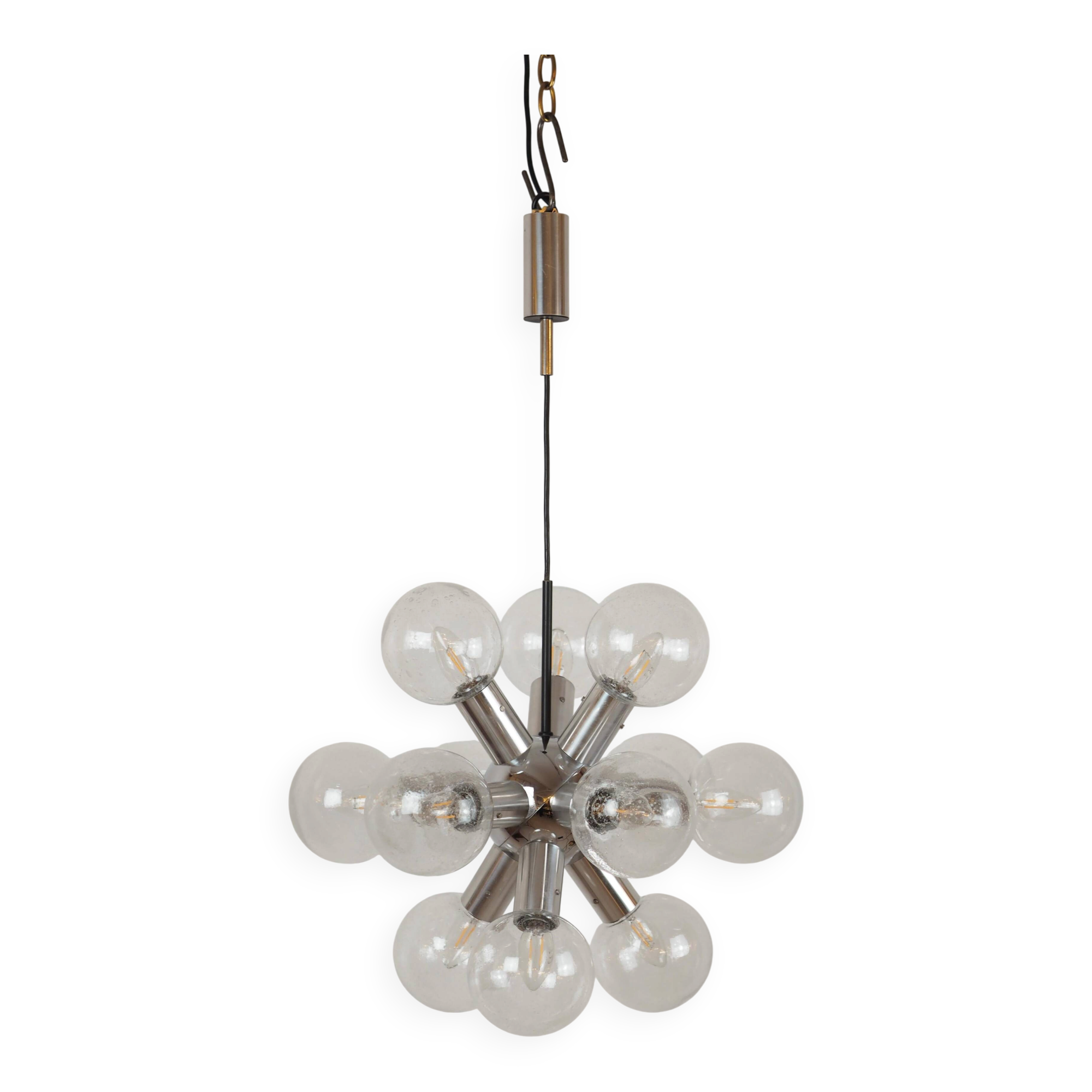Lustre "Atomium" in the shape of Sputnik by J.T. AGE Kalmar, 1960s.