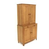 Armoire scandinave en pin"Vapensmeden", Carl Malmsten for Svensk Fur, Suède, 1950