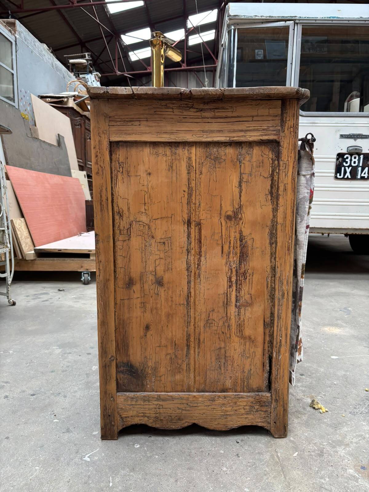 Bathroom furniture