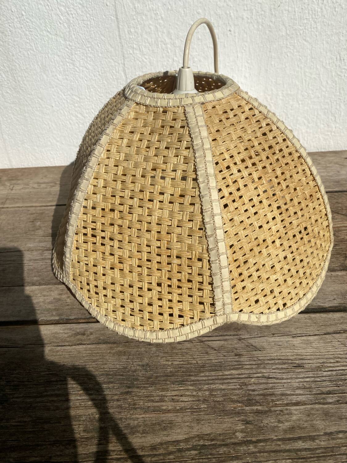 Rattan and flower cane hanging lamp