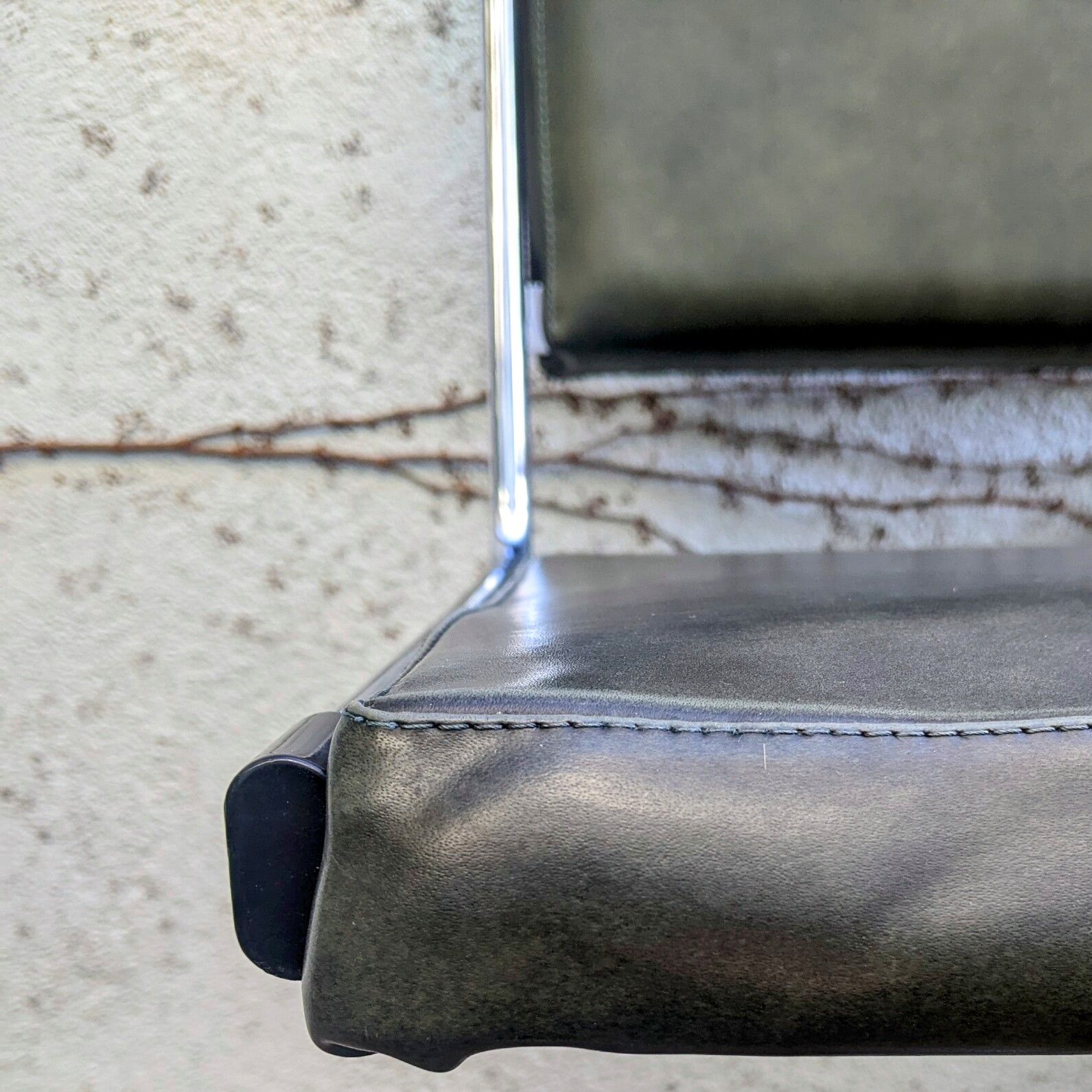 Swivel office chair on wheels 70s