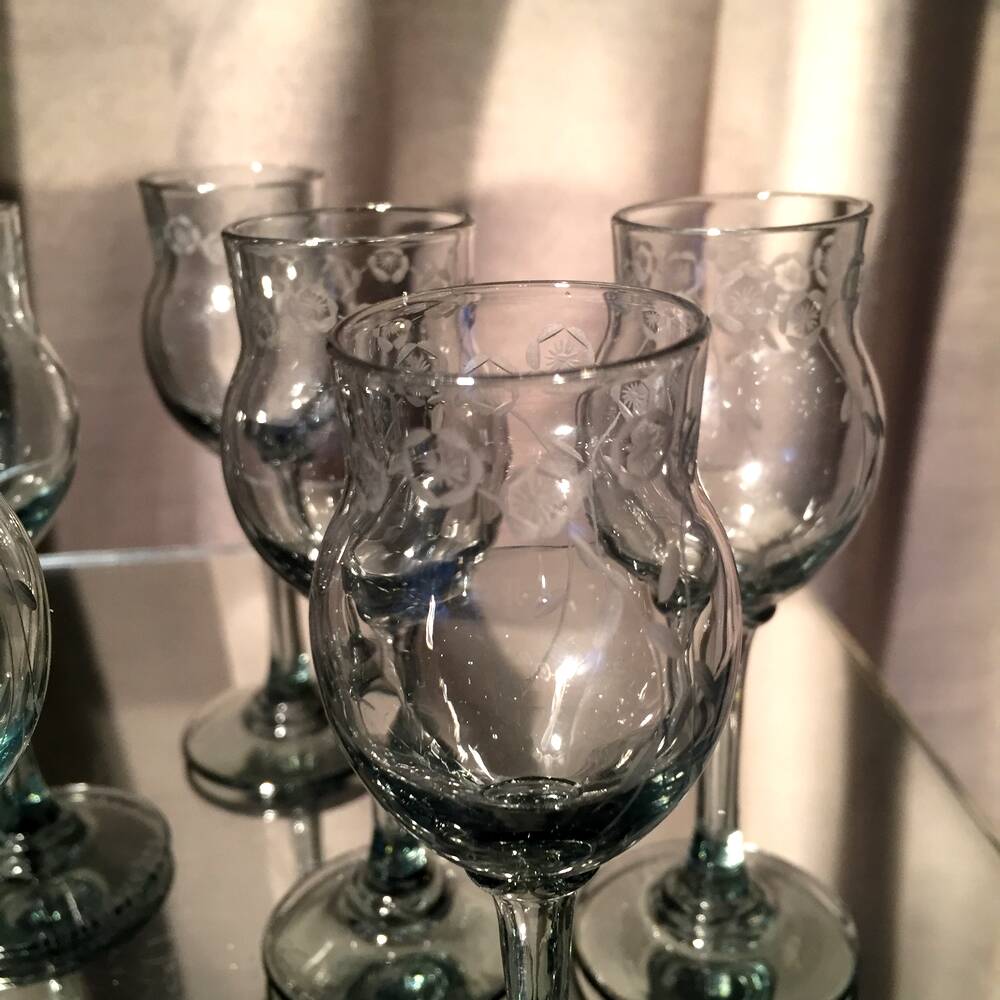 Daum nancy liqueur service 1930s 1940s 8 glasses and a smoke color carafe