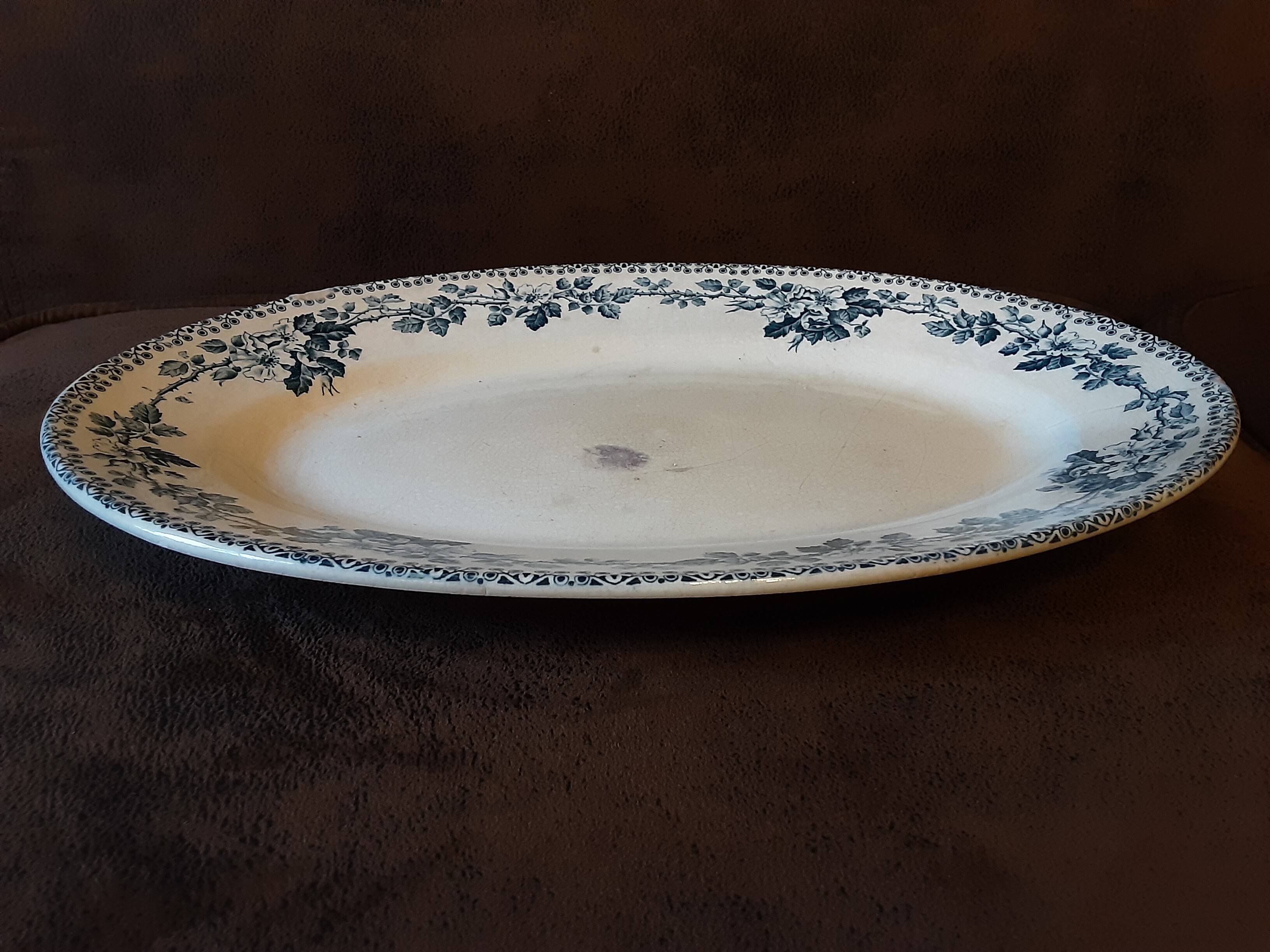 Oval dish Terre de Fer. Guadeloupe model