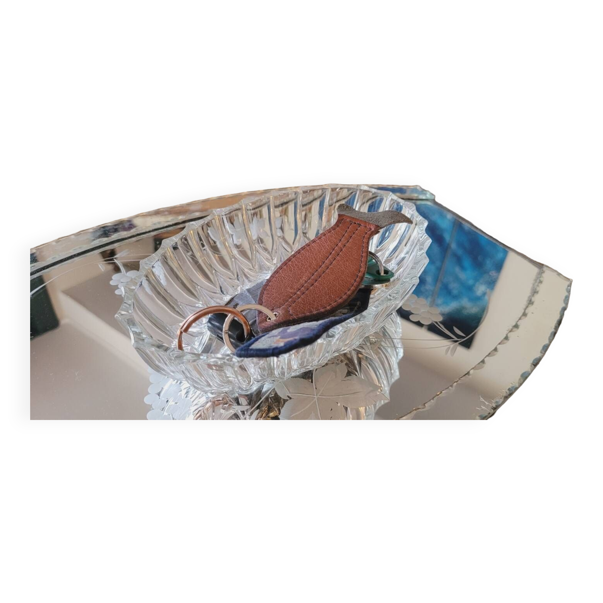 Chiseled glass pocket emptier