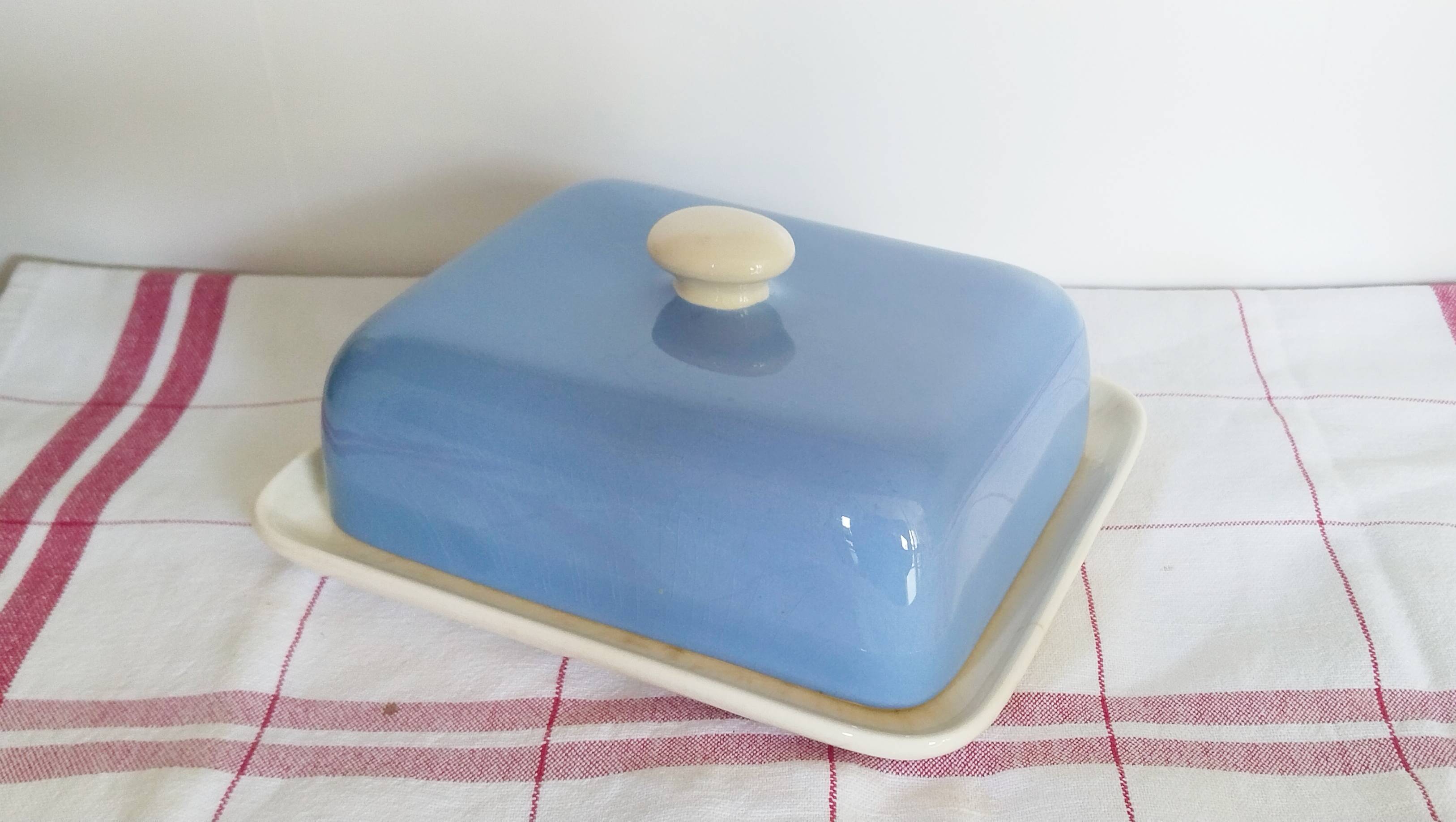Ravier , beurrier  en faience Villeroy et Boch