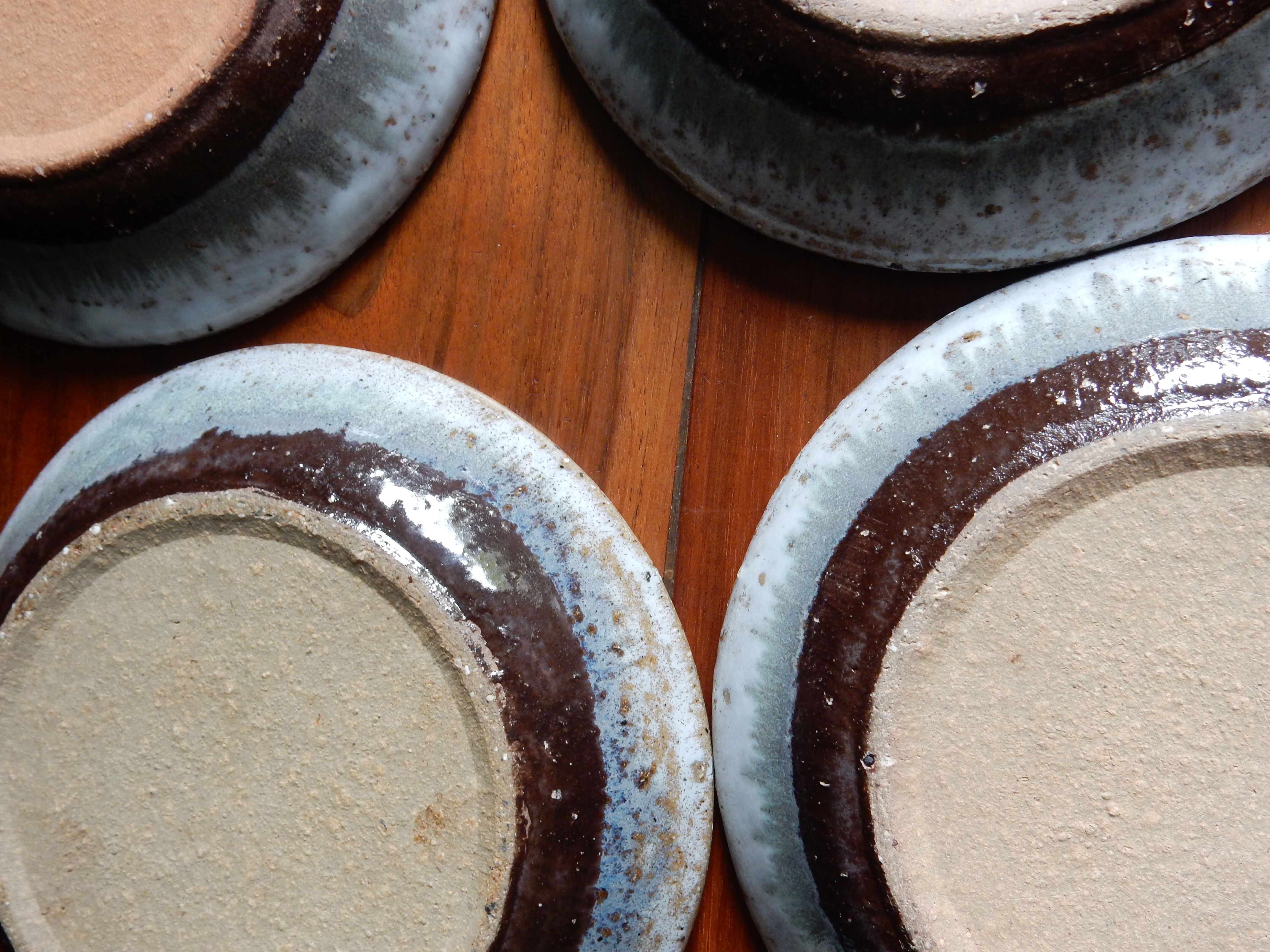 5 dessert plates in grey sandstone
