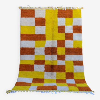 Tapis berbère marocain béni ouarain damiers jaune et marron