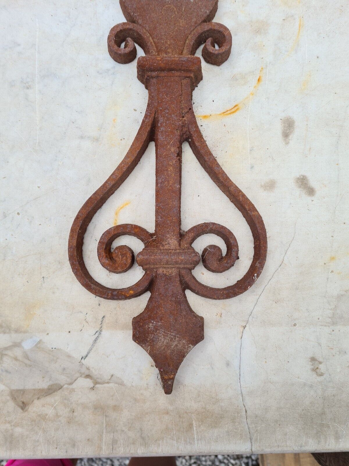 Cast iron anchor
