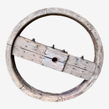 Decorative wooden wheel
