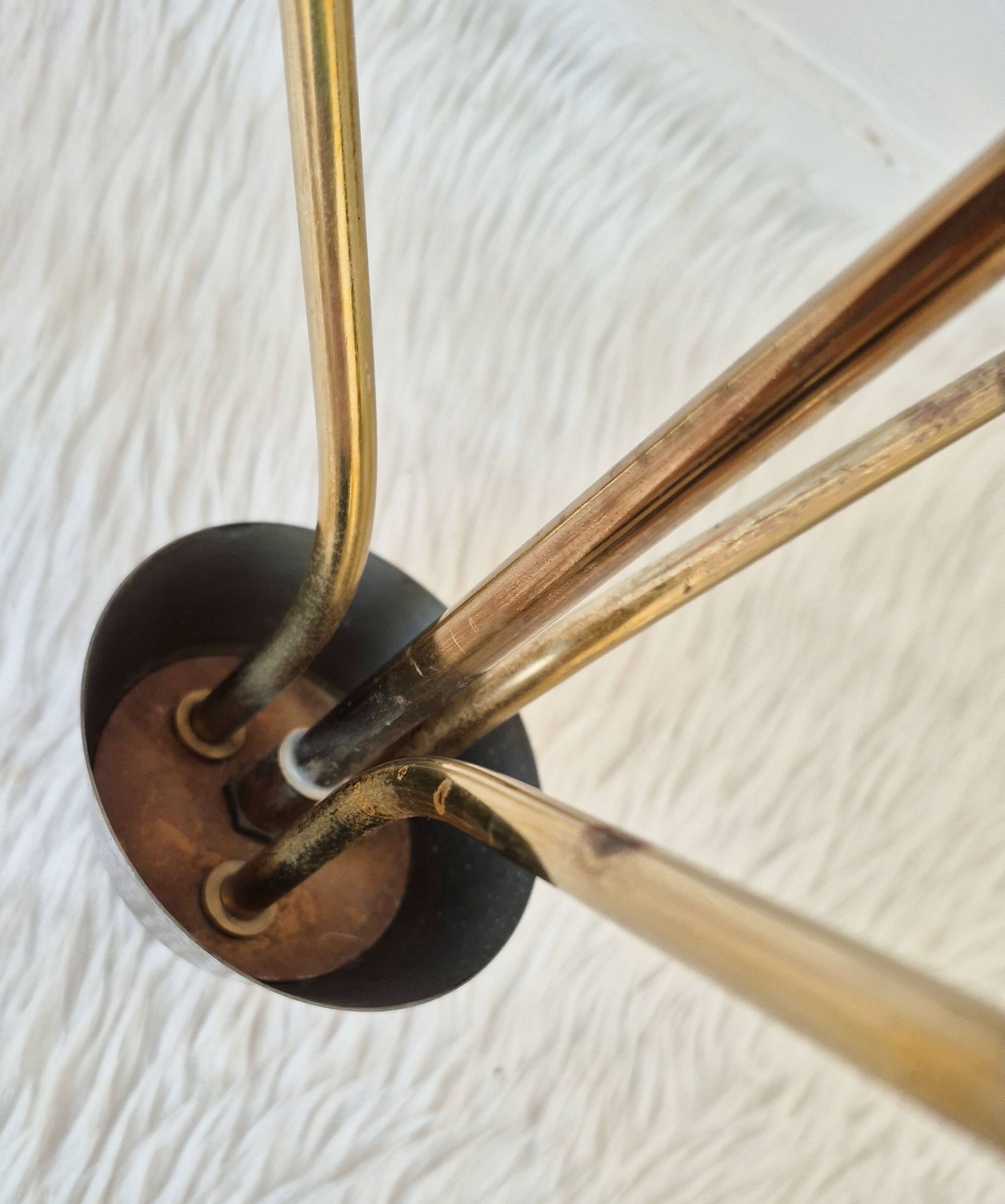 Pendant light, in brass and tricolor opaline glass