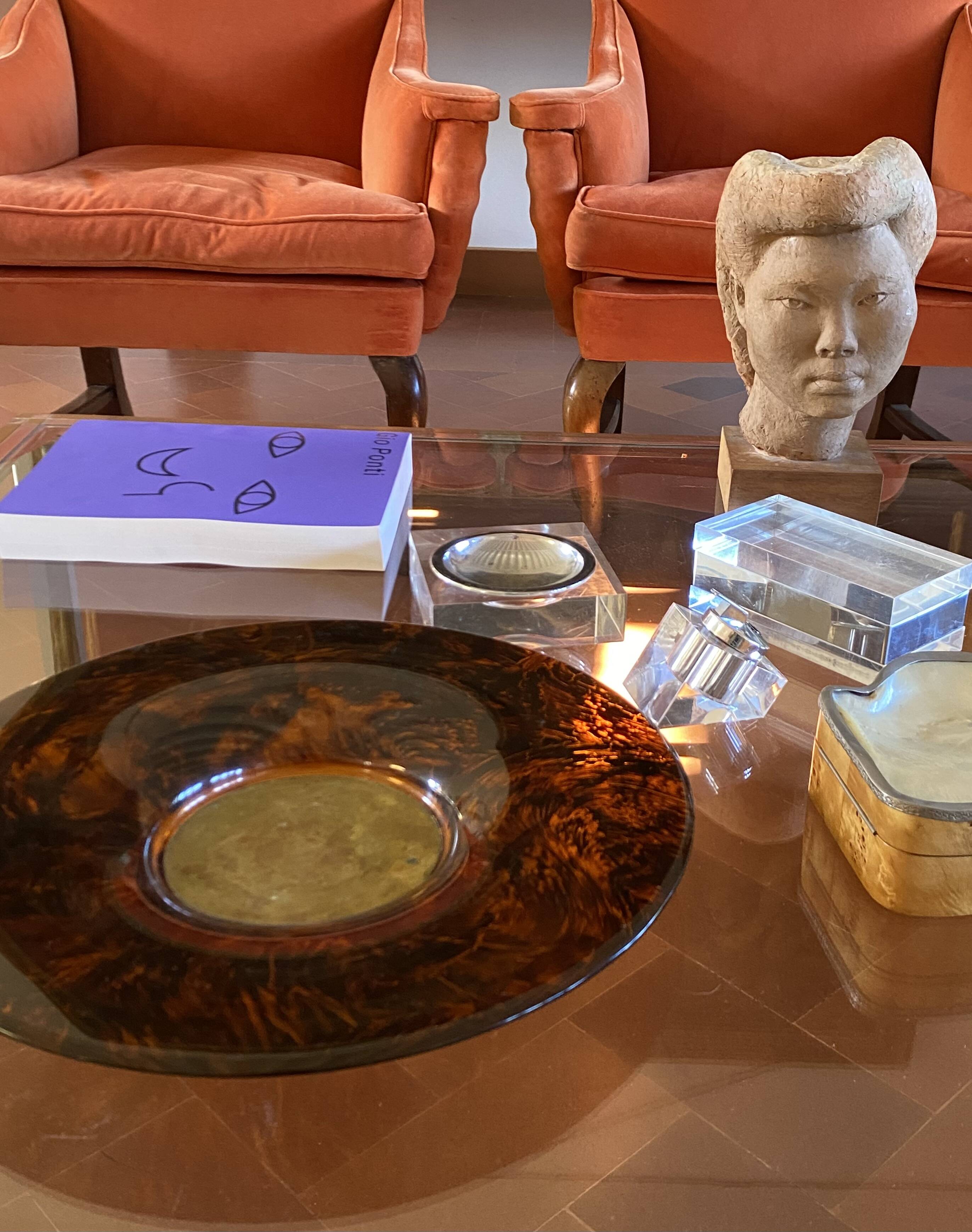 Hollywood regency brass and tortoiseshell lucite tray, Guzzini Italy 1970s