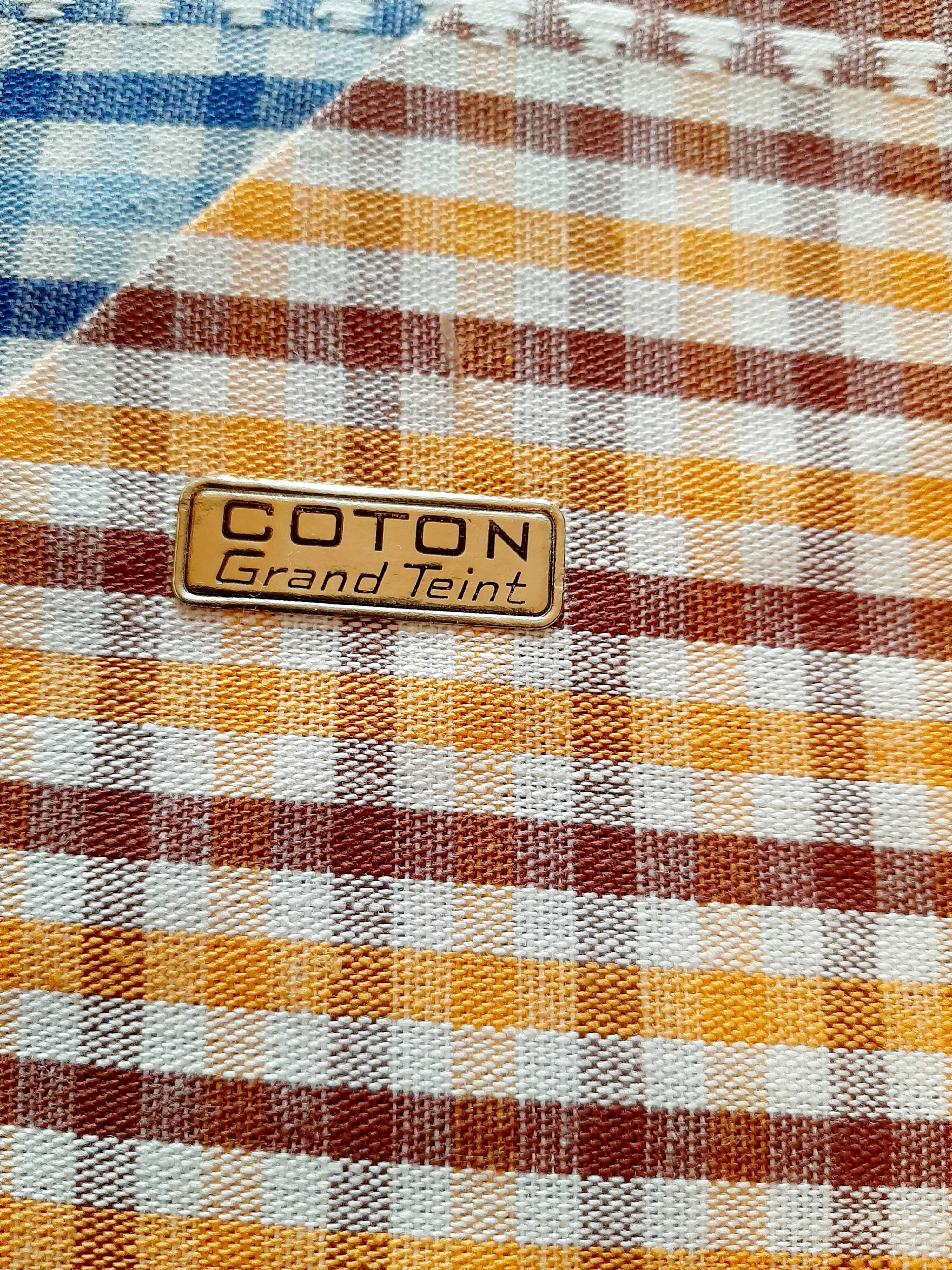 Vintage color towels