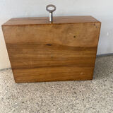 Coffret en loupe d’orme