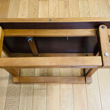 Coffee table to raise into a dining table