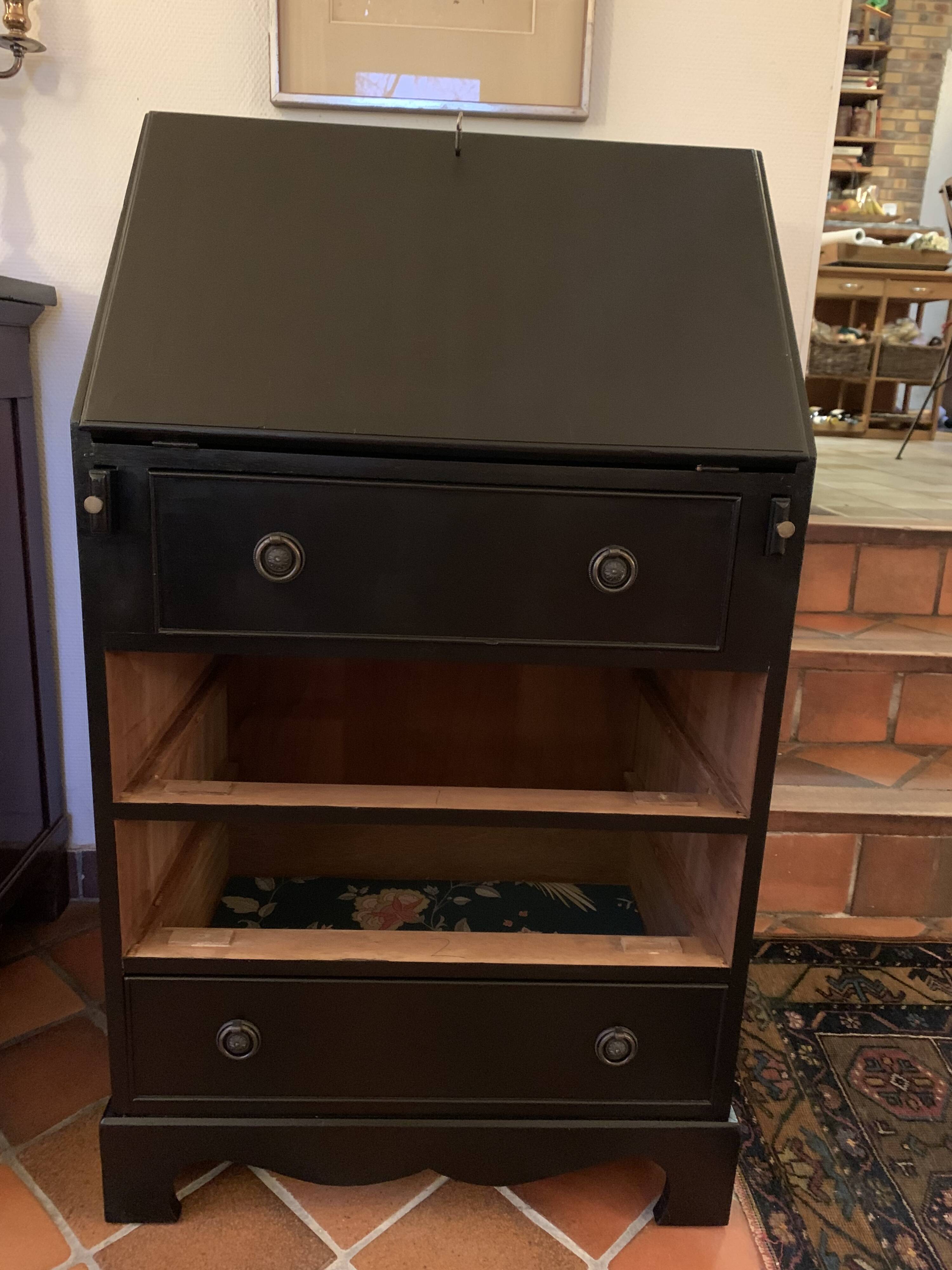 Small convenient secretary