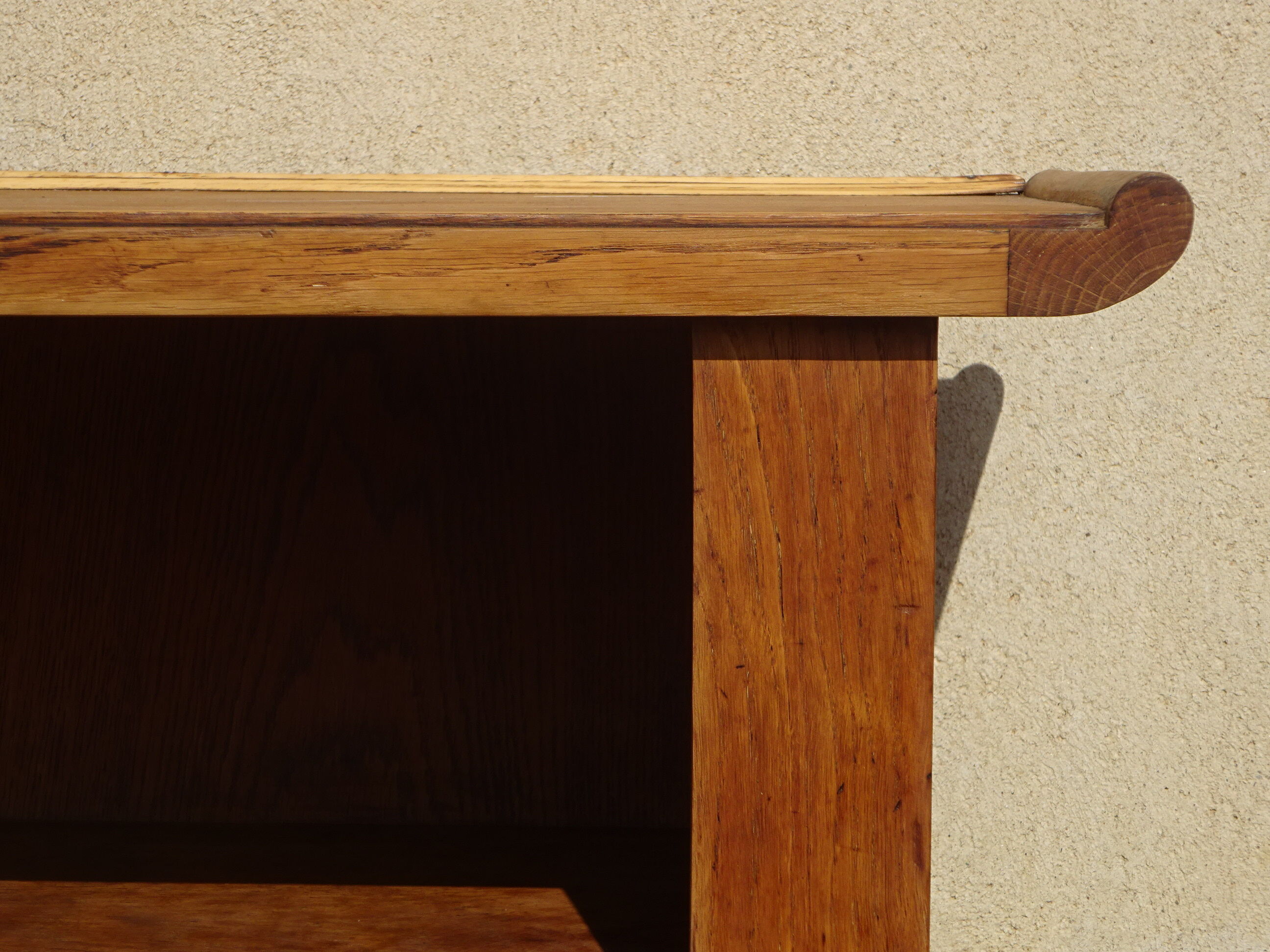 Old oak chest of drawers