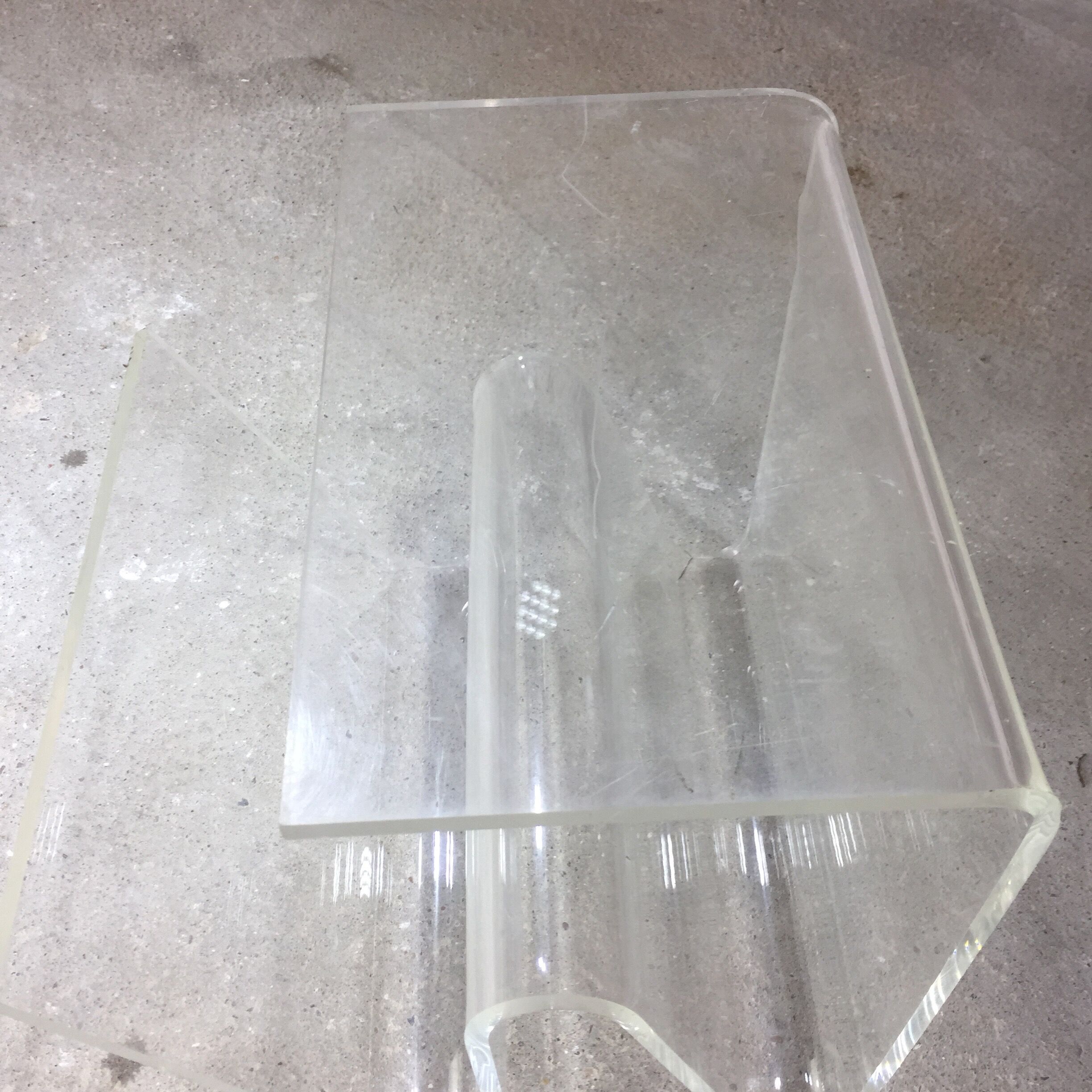 70s Plexiglas Sofa Tip