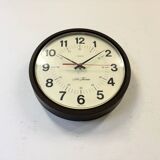Vintage Brown Bakelite Wall Clock from Seth Thomas, 1980s
