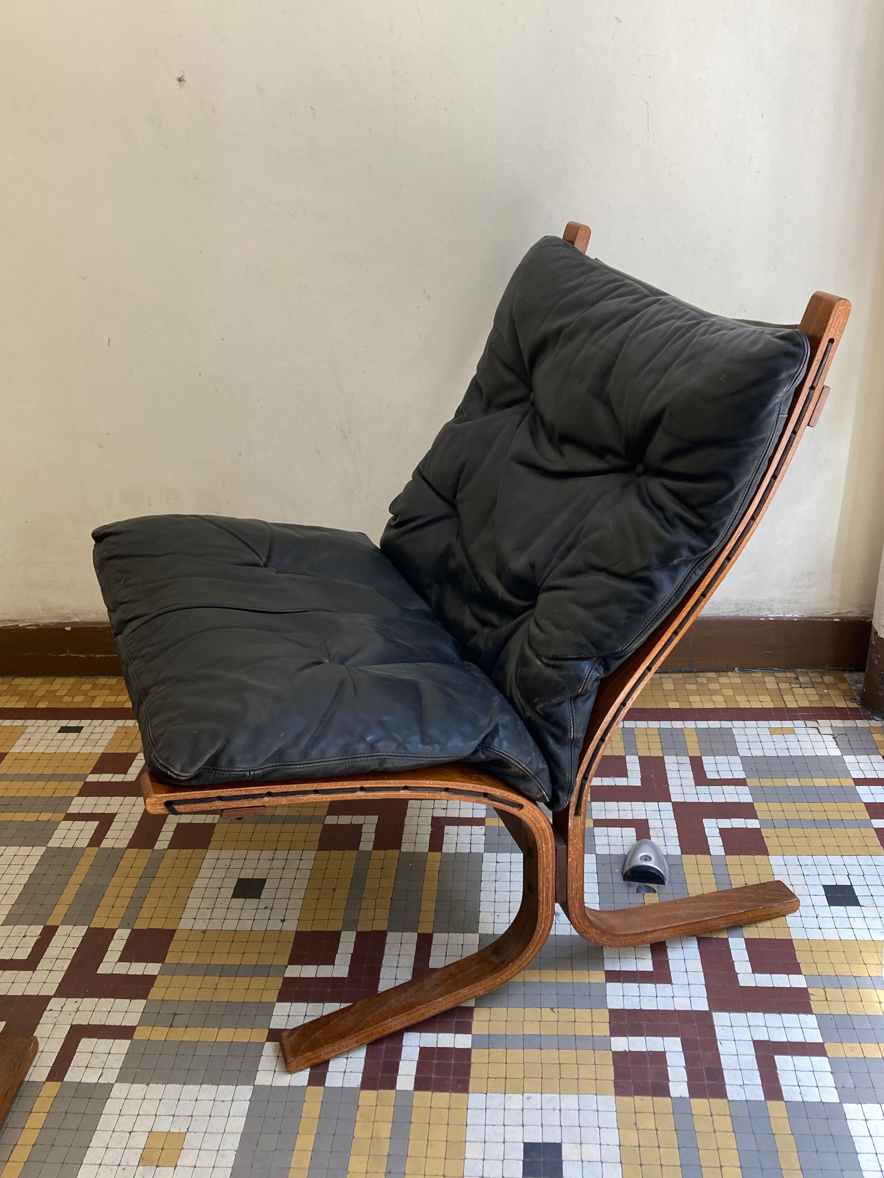 Armchair Siesta 1965 Ingmar Relling for Westnofa, Norway, black leather
