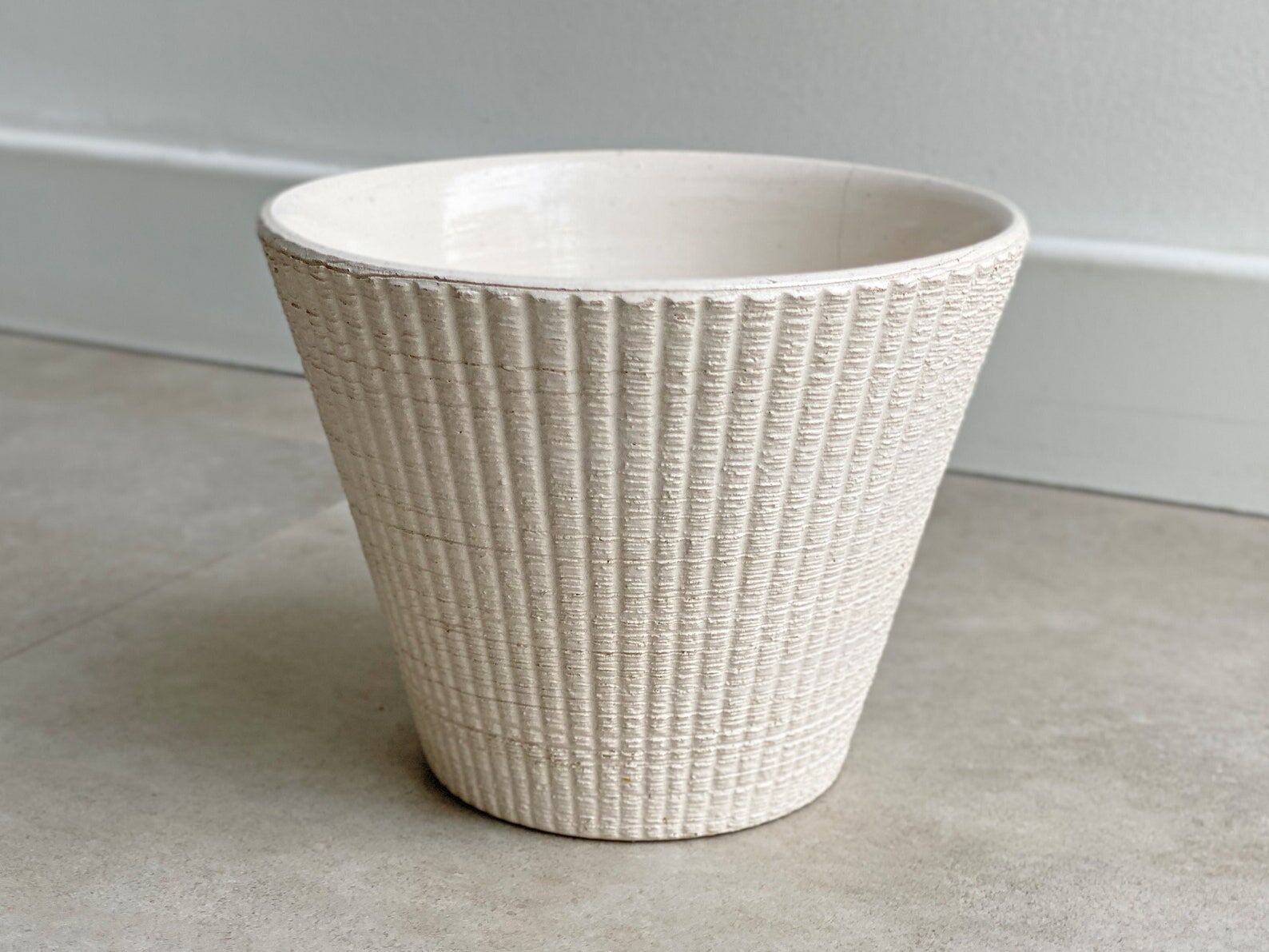 Jardinière en céramique du milieu du siècle / pot de fleurs