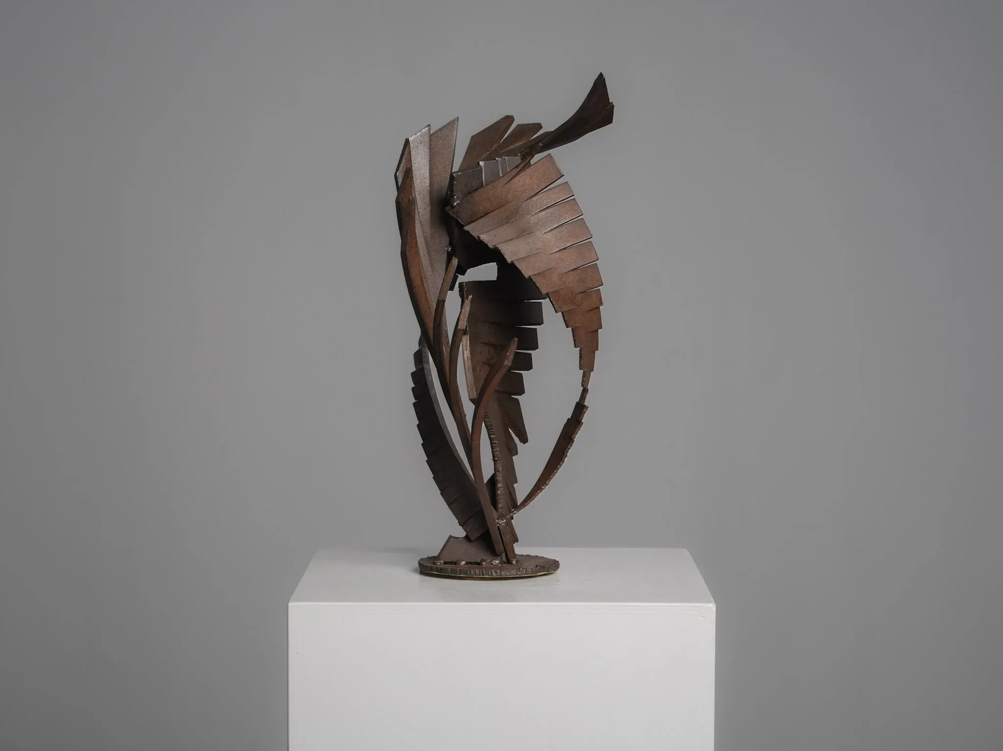Sculpture en fer constructiviste abstraite, signée CH, Pays-Bas, années 1960 – II