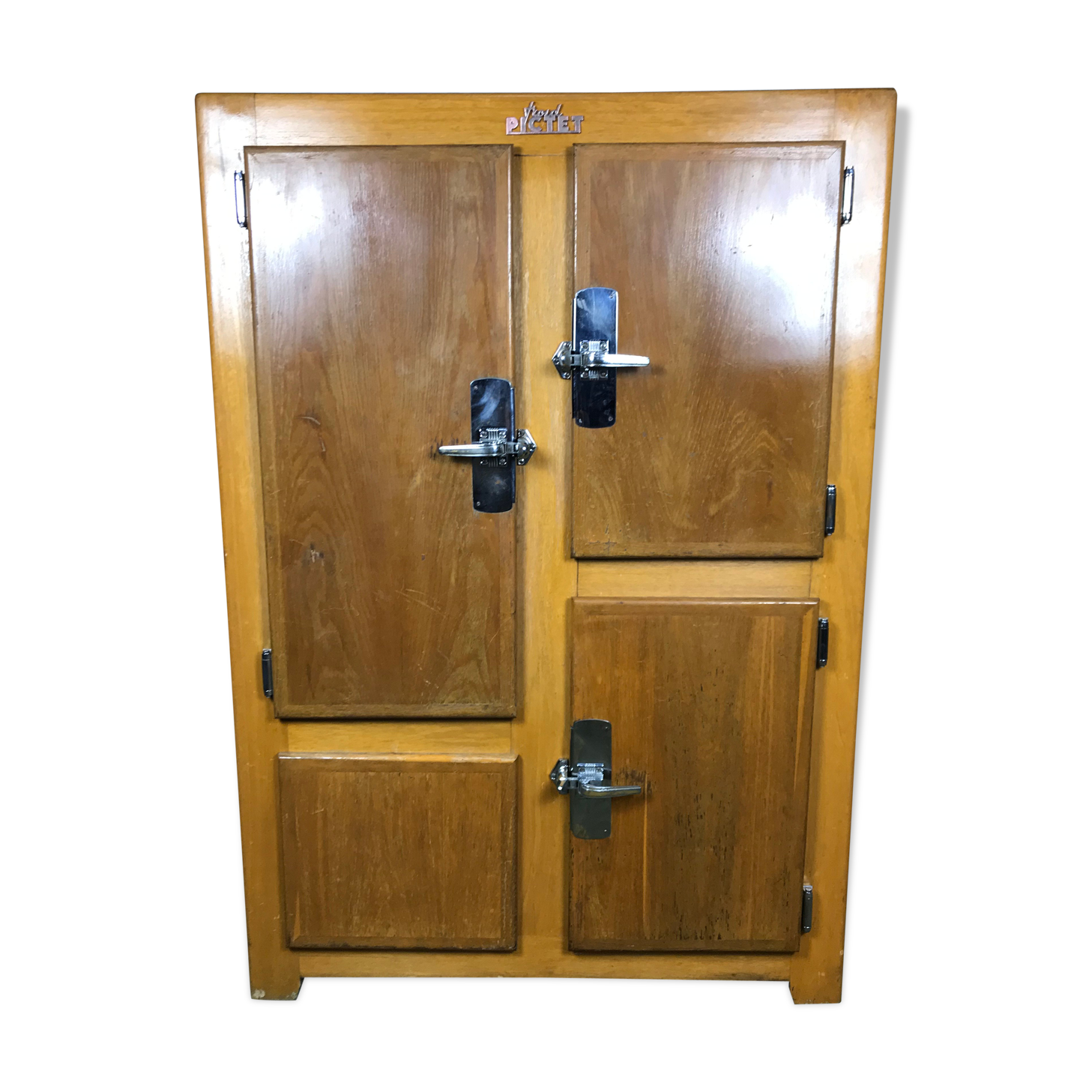 la glaciere antique refrigerator