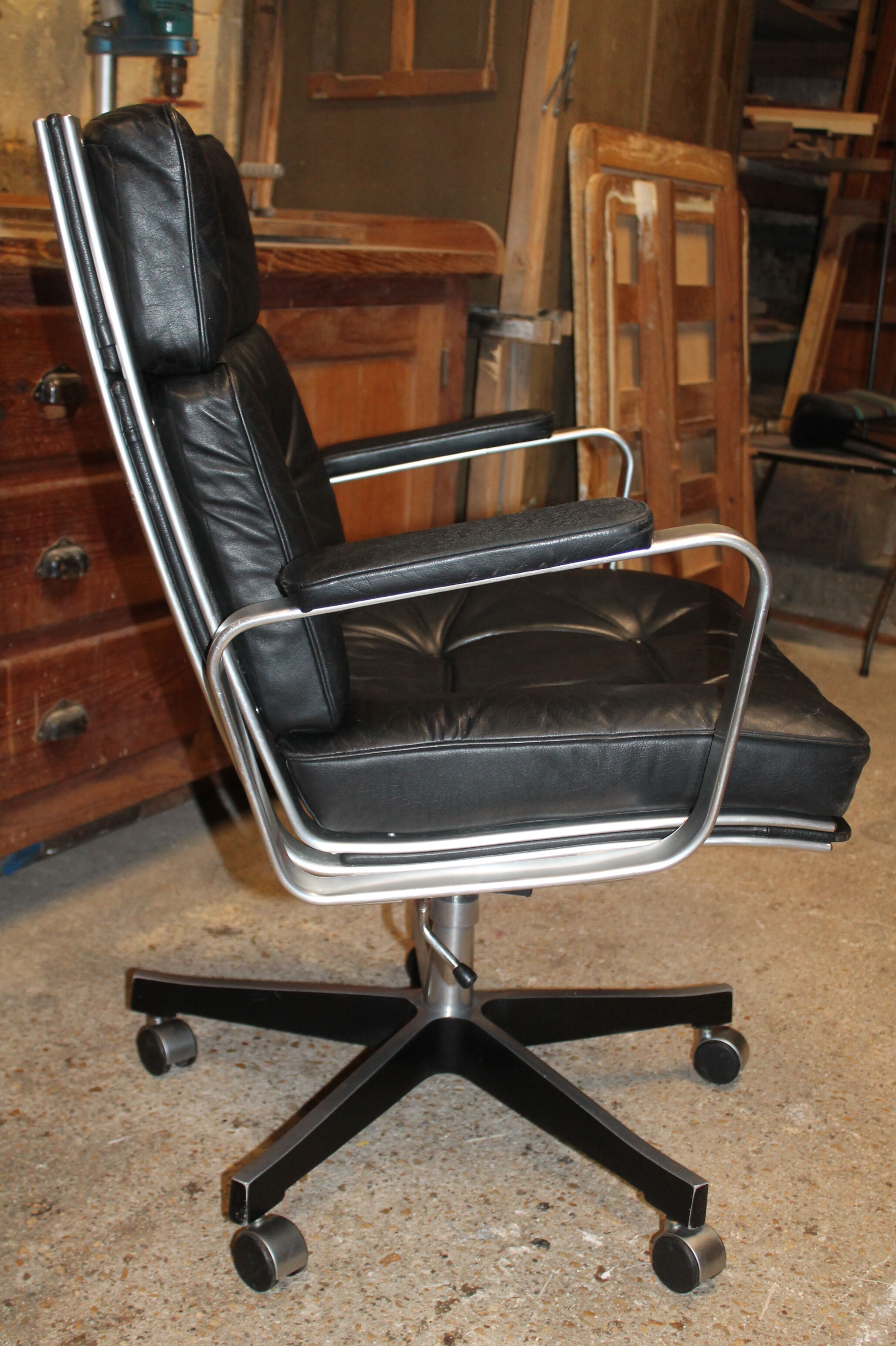 Mondo Karl Erik Ekselius, JOC office armchair