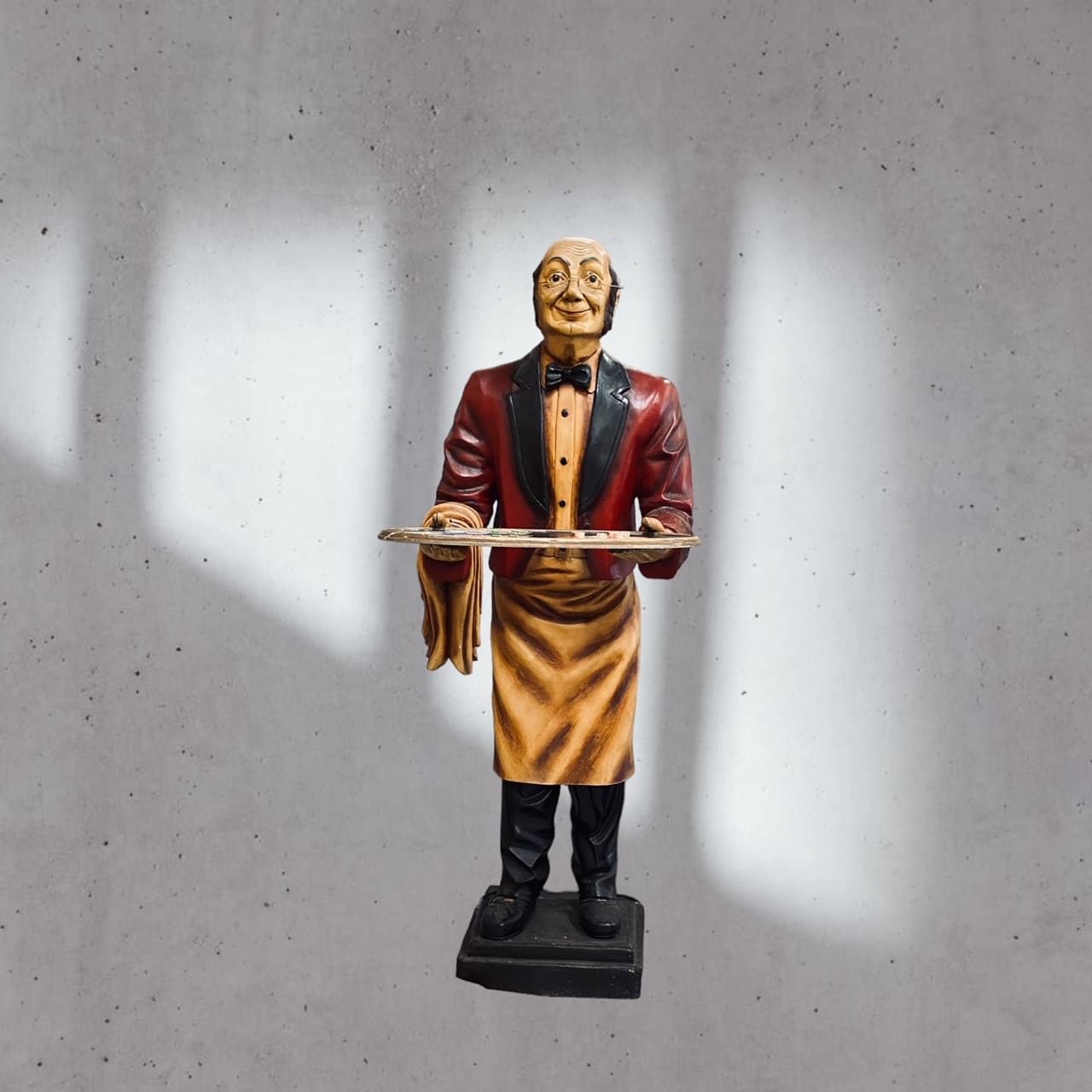 Nestor, marjordome statue