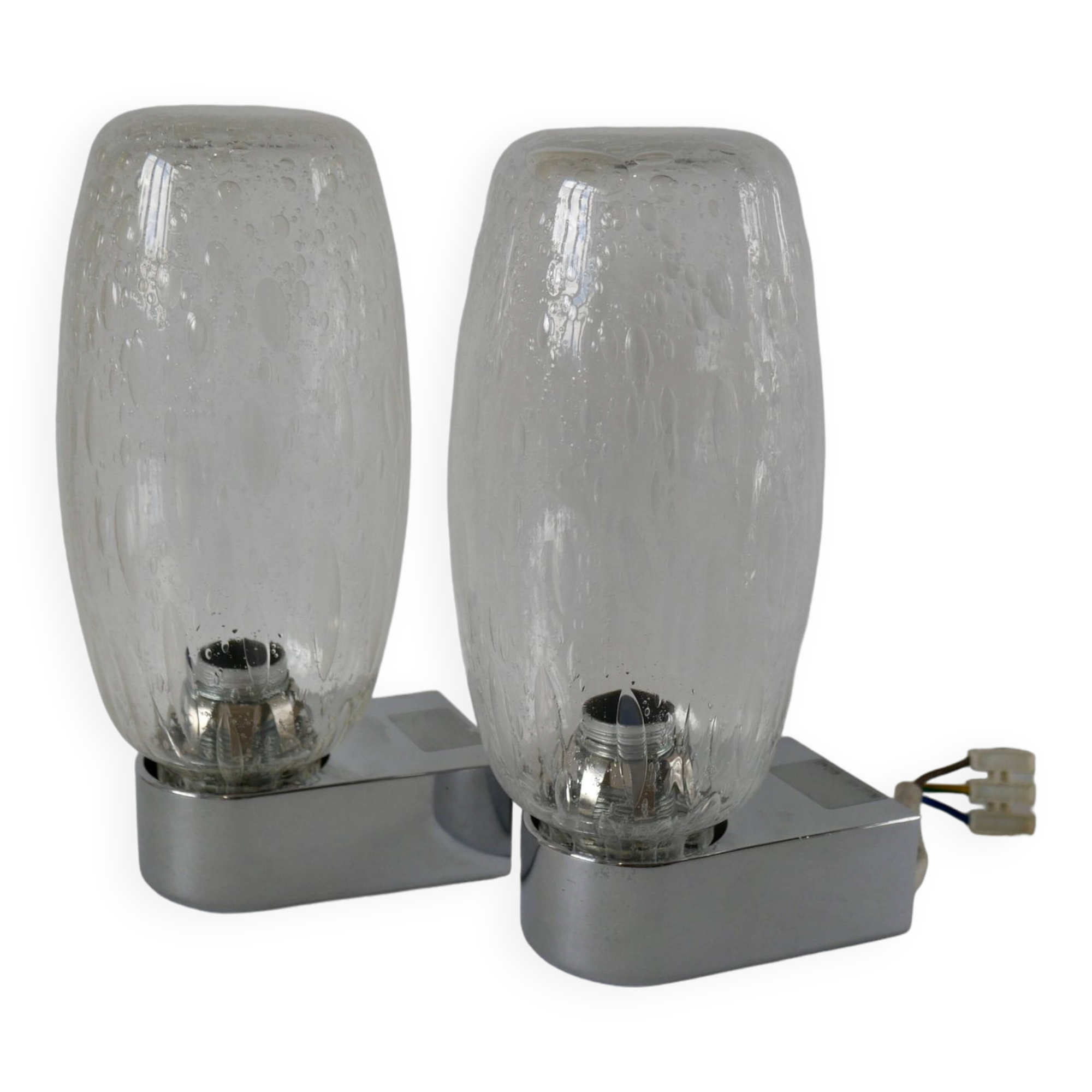 Paire d'appliques murales design en verre soufflé et chrome par inda circa 1960-1970