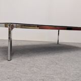 Table basse moderniste italienne en métal chromé et ardoise vers 1970