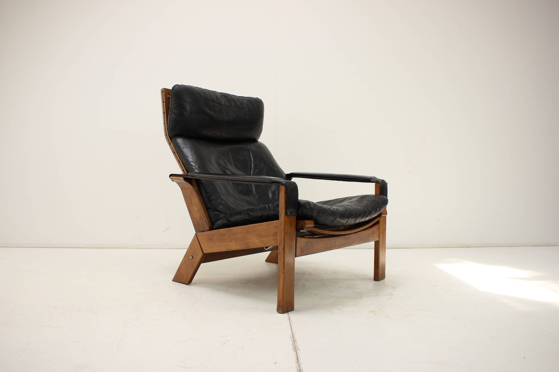 Rare Adjustable Leather Armchair, by Peter Opsvik, for Westnofa, Norway, 1960s