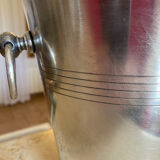 Champagne bucket with its fund