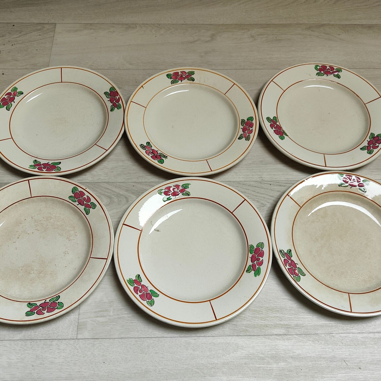 Set of 6 iron earth plates