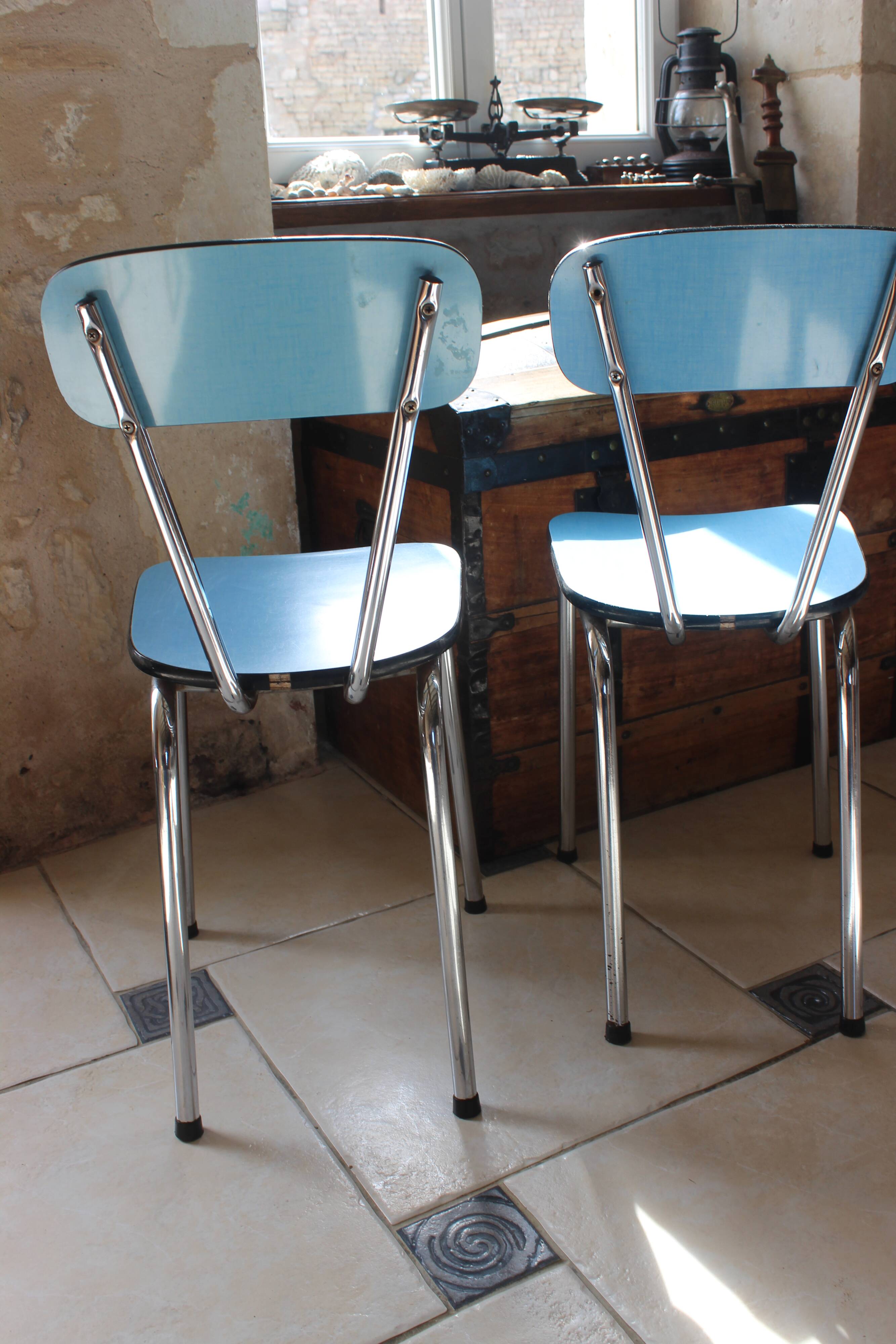 lot de 2 chaises en Formica année 1970