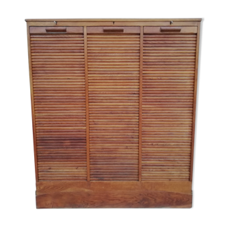 Curtain clssor 3 doors