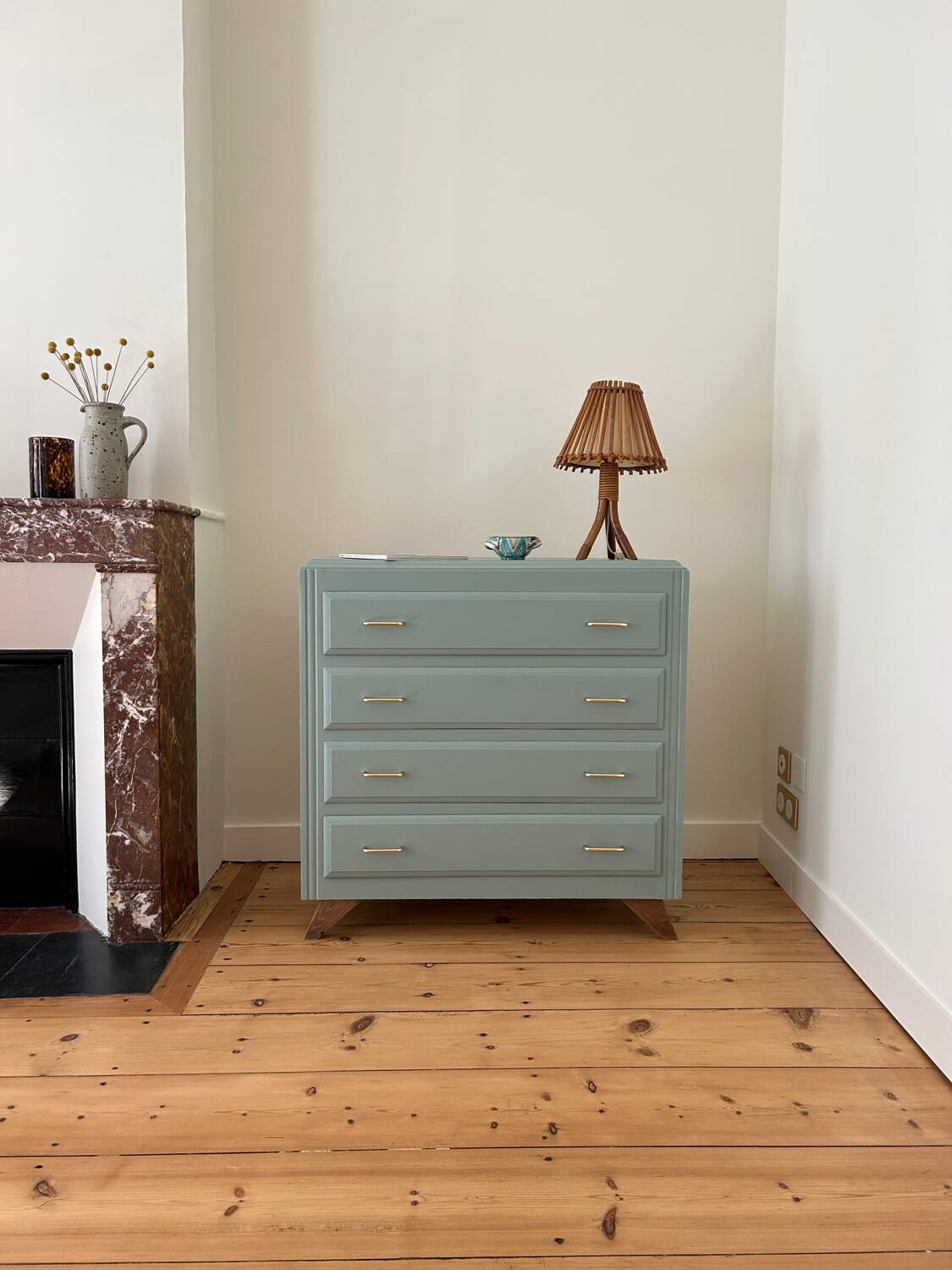 Vintage chest of drawers revisited in Almond (Resource)