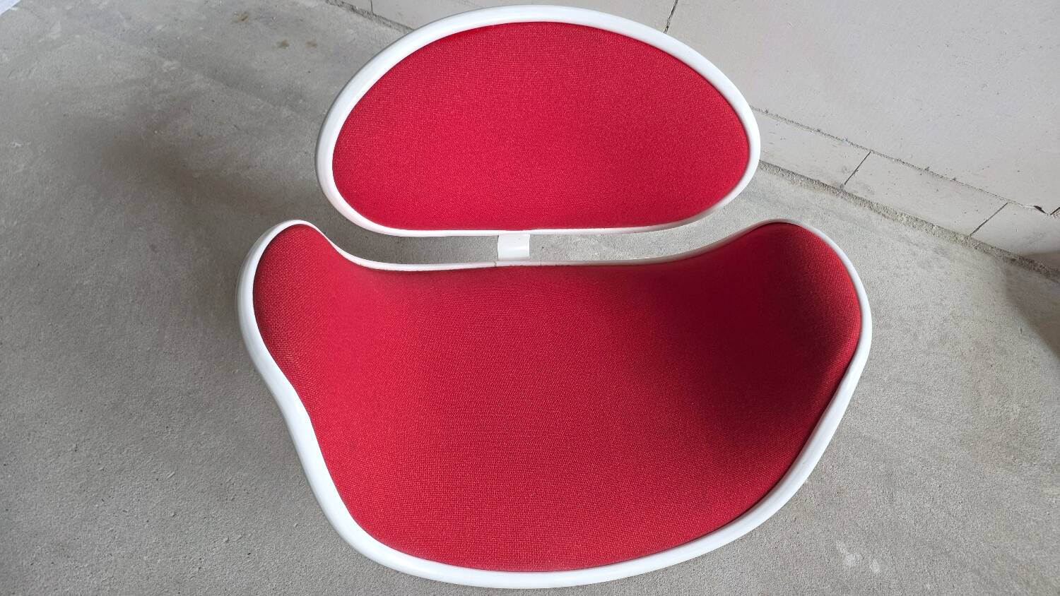 Pierre Paulin Low Little Tulip chair by Artifort