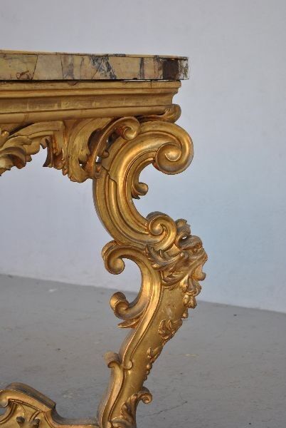 Console rocaille bois doré marbre romain XVIIème
