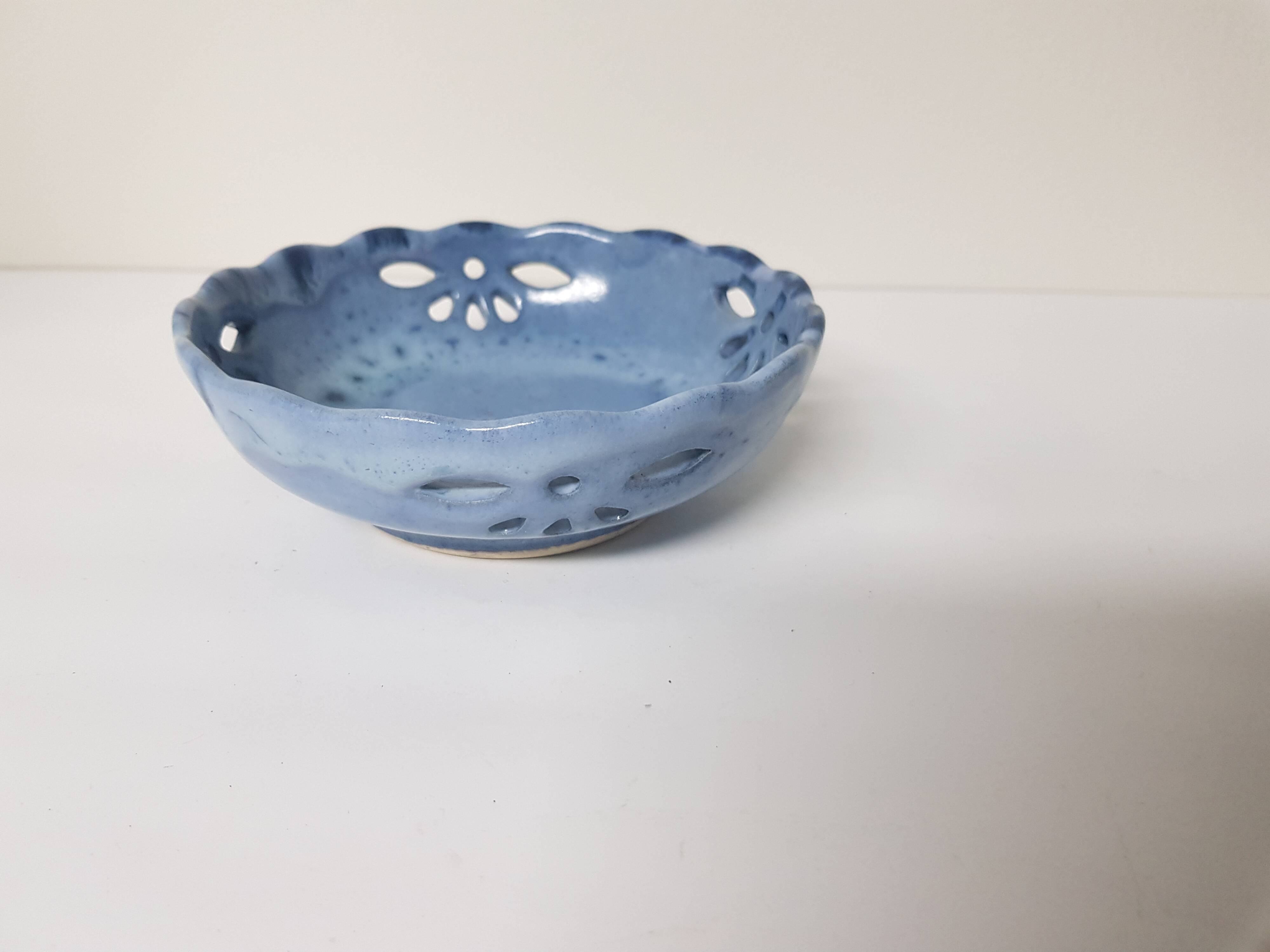 Blue ceramic empty pocket / bowl signed (signature to be identified)