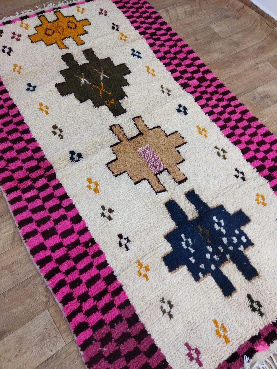 Handmade Moroccan Berber carpet 256x150cm