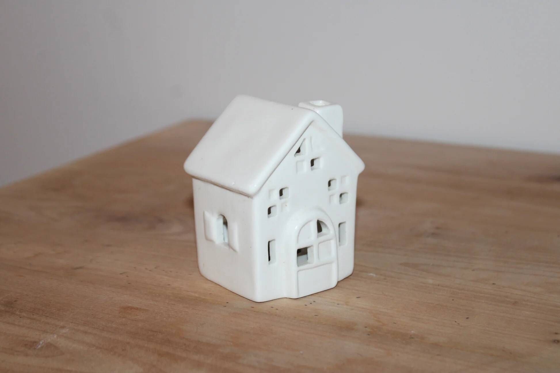 White perforated ceramic house lantern – Light decoration
