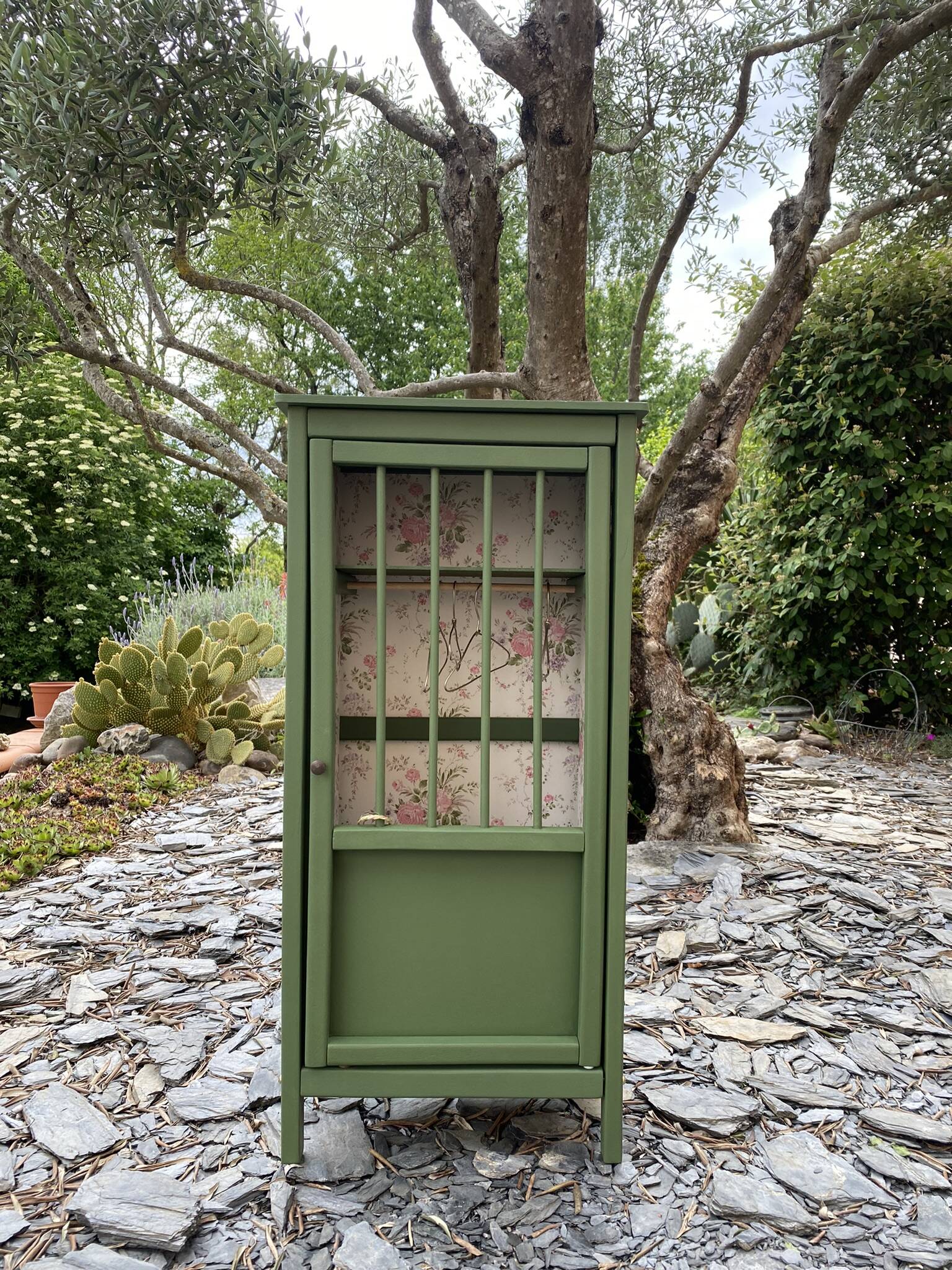 Vintage doll's wardrobe