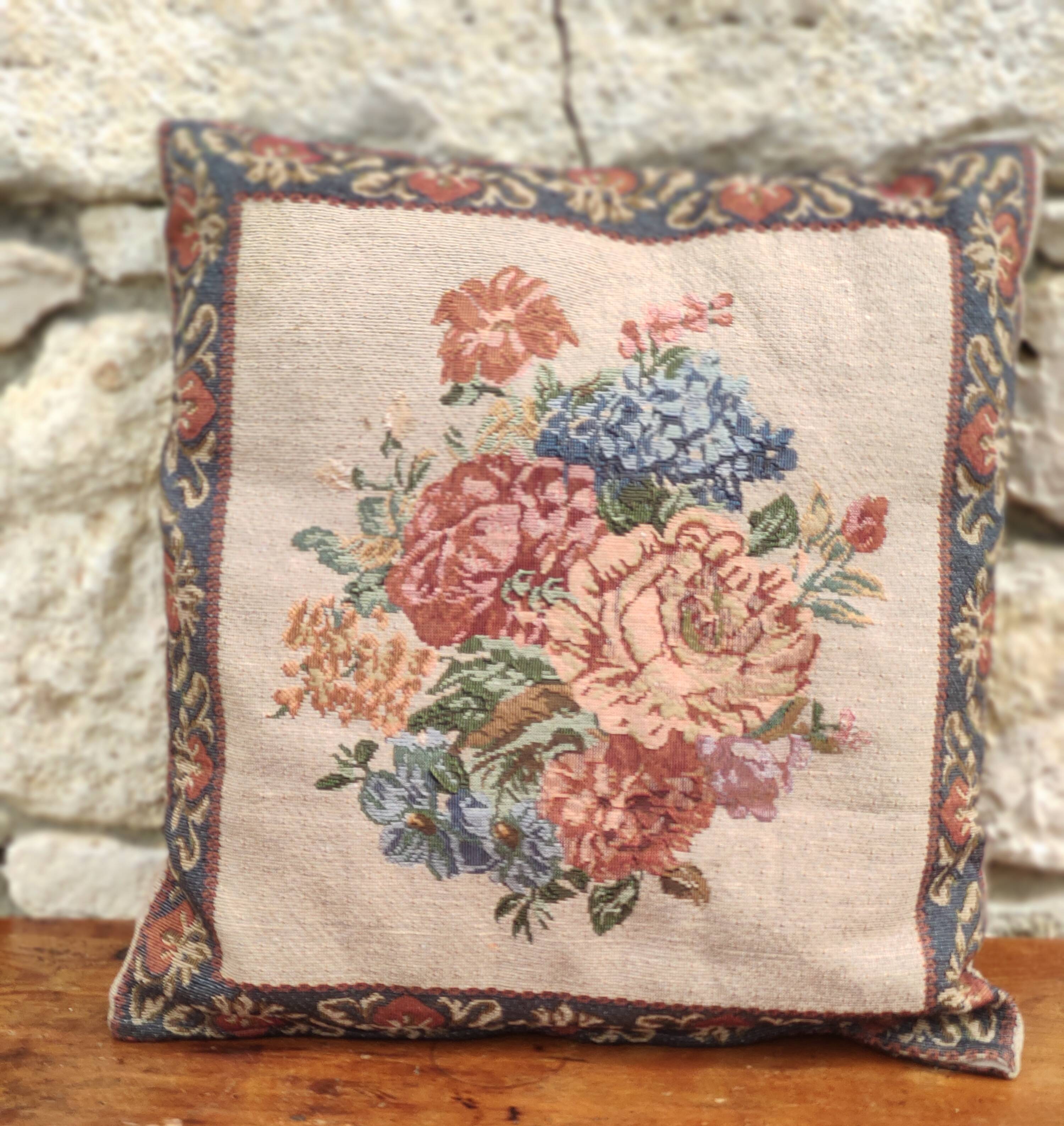 Vintage cushion