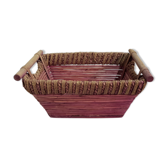 Wooden laundry basket and string